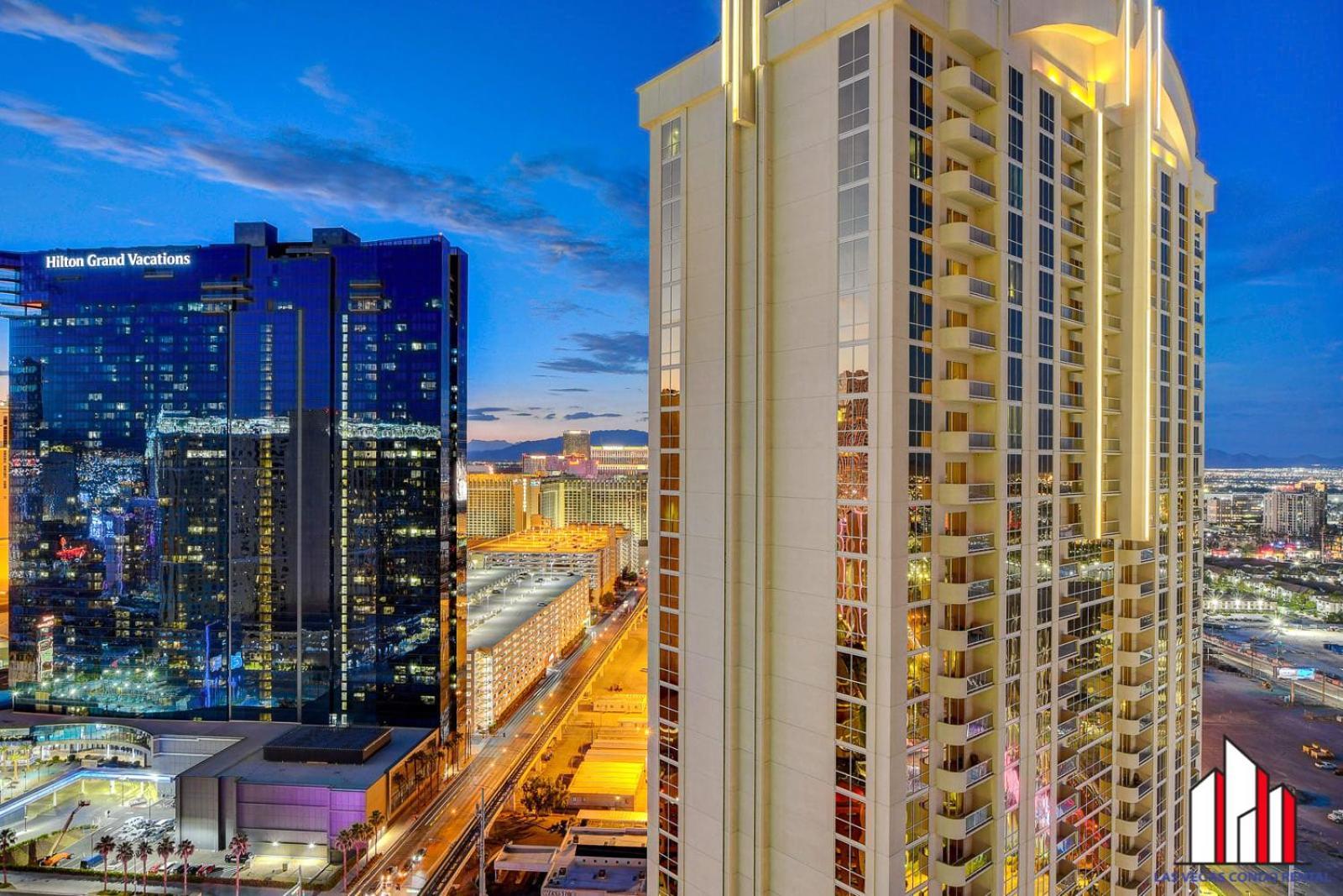Mgm Signature-30-705 F1 Track & Strip View Balcony Las Vegas Bagian luar foto