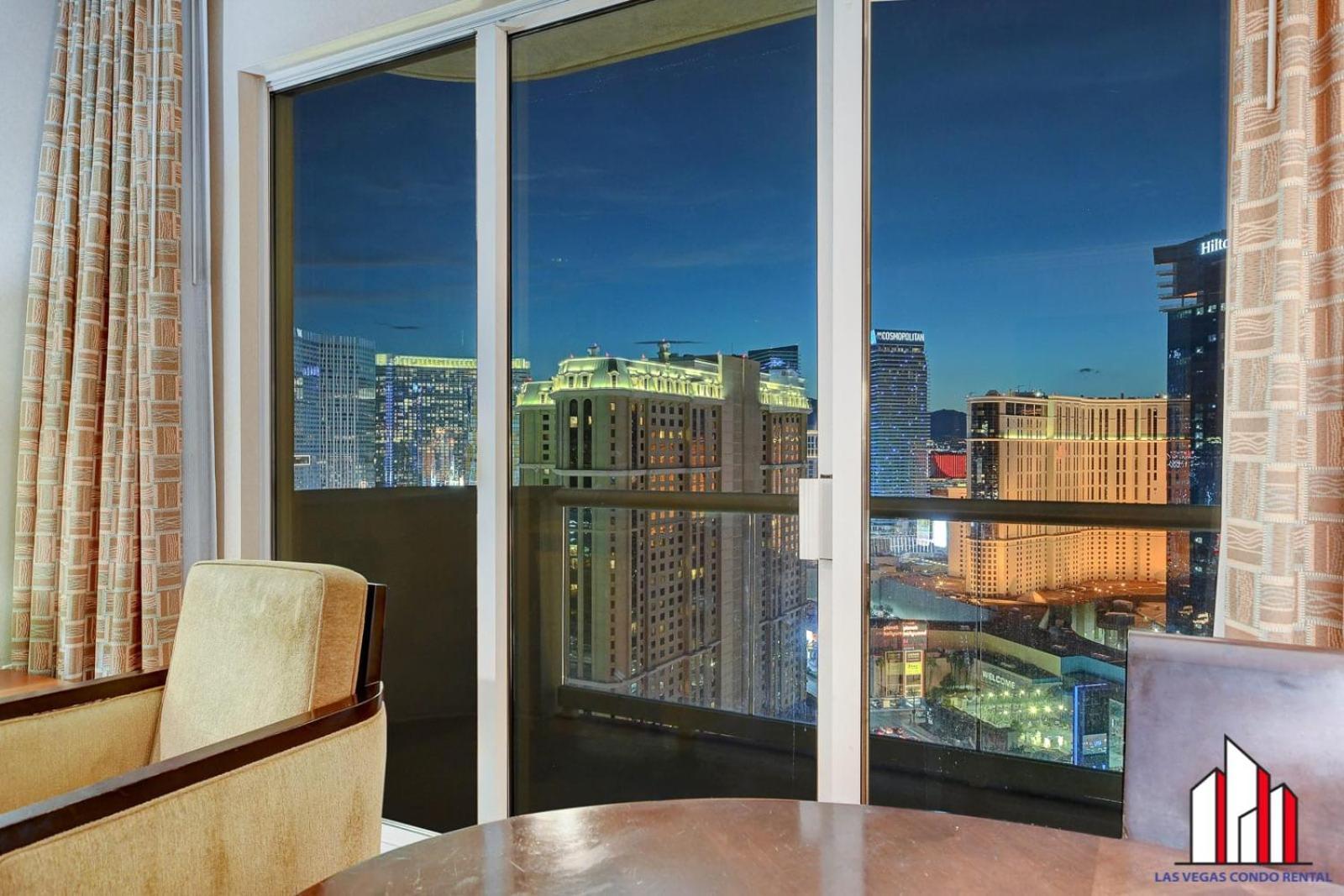 Mgm Signature-30-705 F1 Track & Strip View Balcony Las Vegas Bagian luar foto