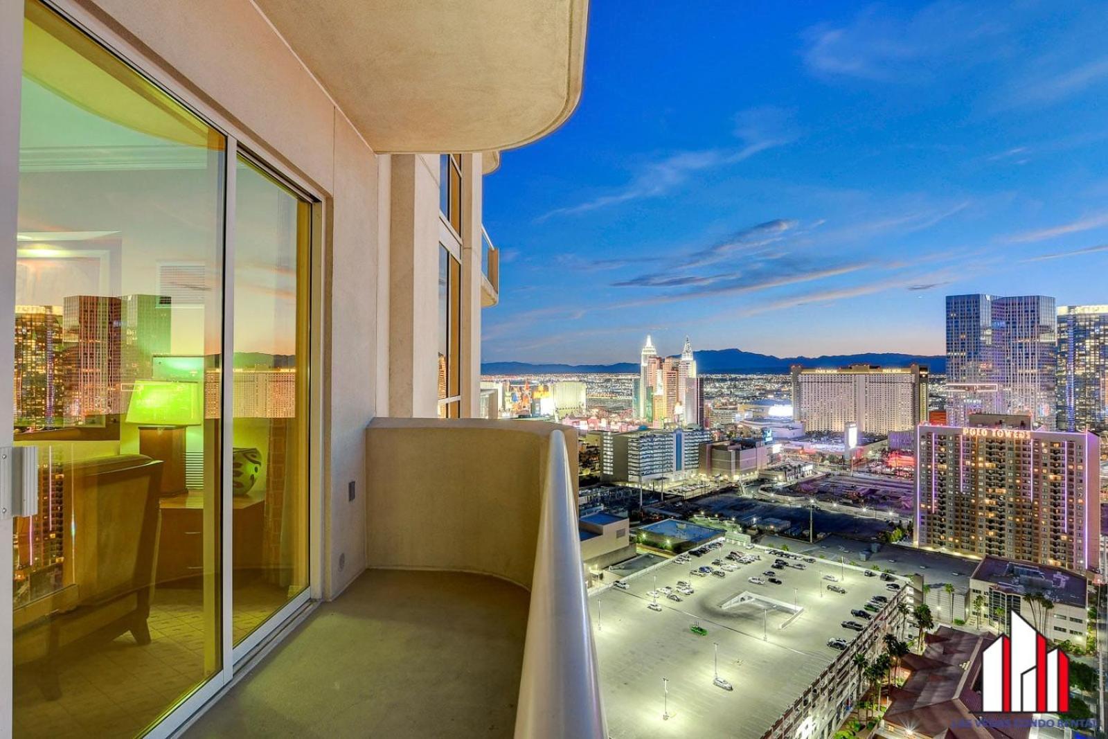 Mgm Signature-30-705 F1 Track & Strip View Balcony Las Vegas Bagian luar foto